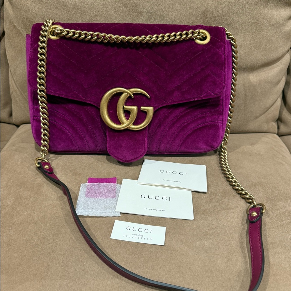 Gucci GG Large Marmont Fuchsia/purple Velvet Shoulder Bag